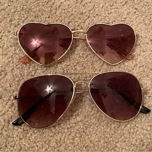 2 pairs of aviator sunglasses